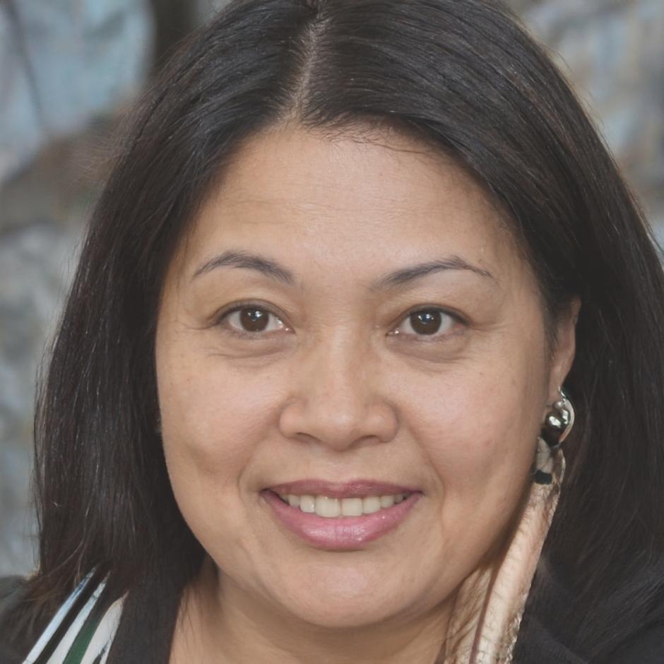 Esperanza Valdiviezo, Directora de Análisis Financiero en moranlivaaleon